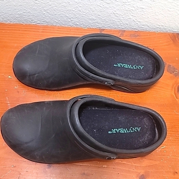 ANYWEAR UNISEX SLIP ON CLOG COMFORT BLACK RUBBER WATERPROOF SANDAL SIZE 9 - Picture 4 of 7